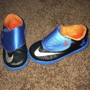 Nike Shoe Boy 8c